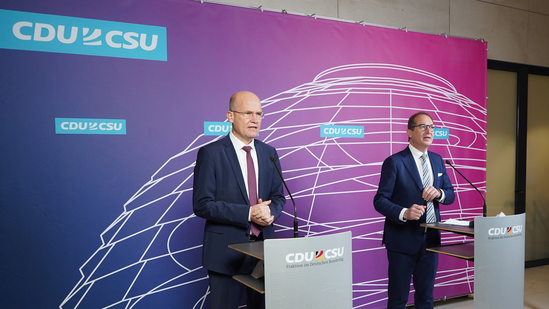 Presserückwand im neuen Corporate Design der CDU/CSU Bundestagsfraktion